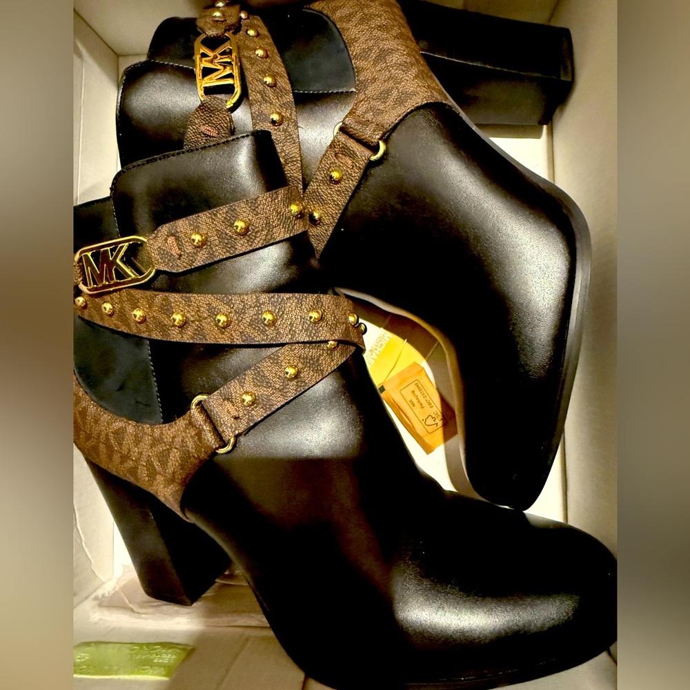 Studded Kincaid Ankle Boots Michael Kors Winter Fall Show Stoppers Elegant Boot